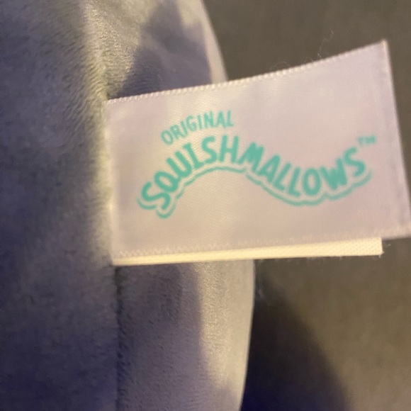 Squishmallow 12" Ryan The Husky "B" Valentines Squishmallow - Picture 3 of 5